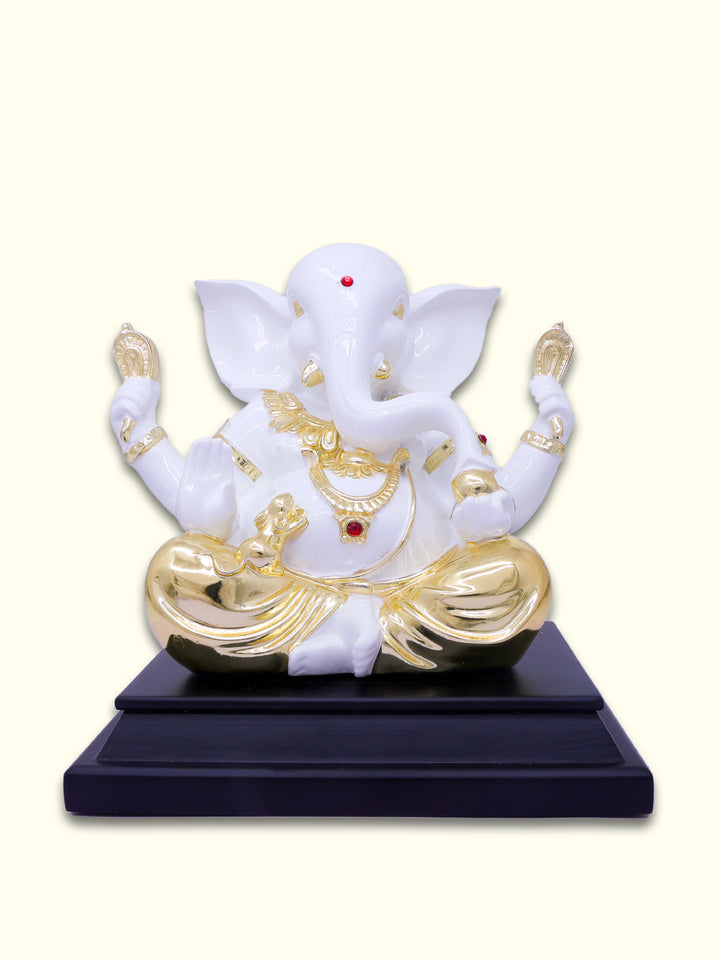 7.5" Ganapathy Statue (White with Gold colour)