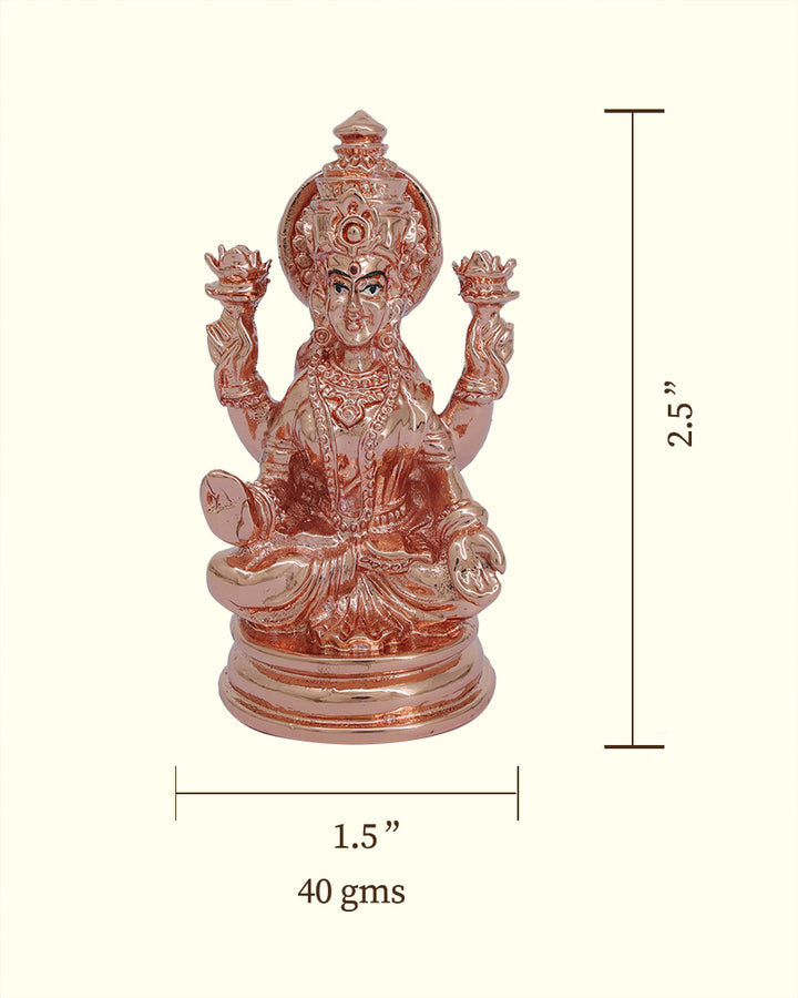 2.5" லட்சுமி சிம்மாசனத்தில் அமர்ந்திருக்கிறார்