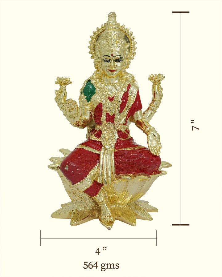 7" லக்ஷ்மி சிவப்பு புடவையுடன் தாமரையின் மீது அமர்ந்திருப்பது