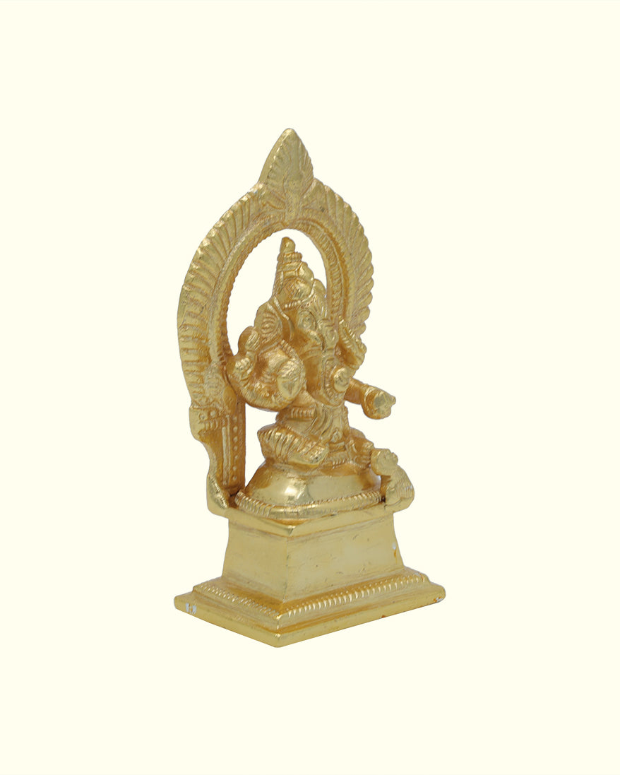 4" Ganapathy with "Arch Design" (Brass Idol)