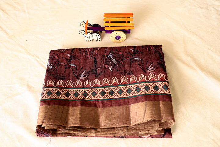 Rich Grape Cotton Fancy Saree With Silver Zari, Leaf Designs And Square Butta Blouse