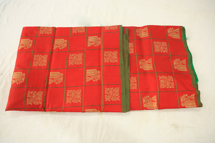 Soft Silk Saree With Contrasting Checks, Gold Zari, Grand Pallu And Plain Blouse