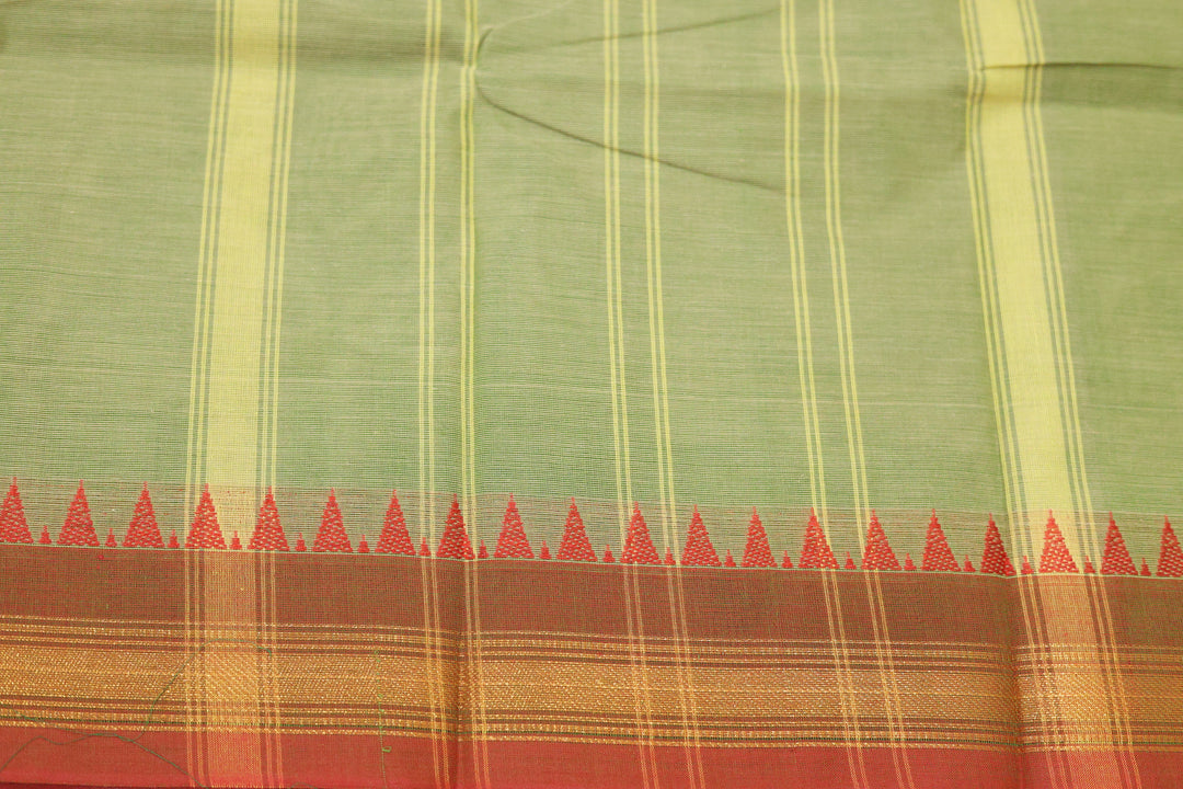 Kanchi Cotton Jacquard Border Saree with Zari Thread Accents