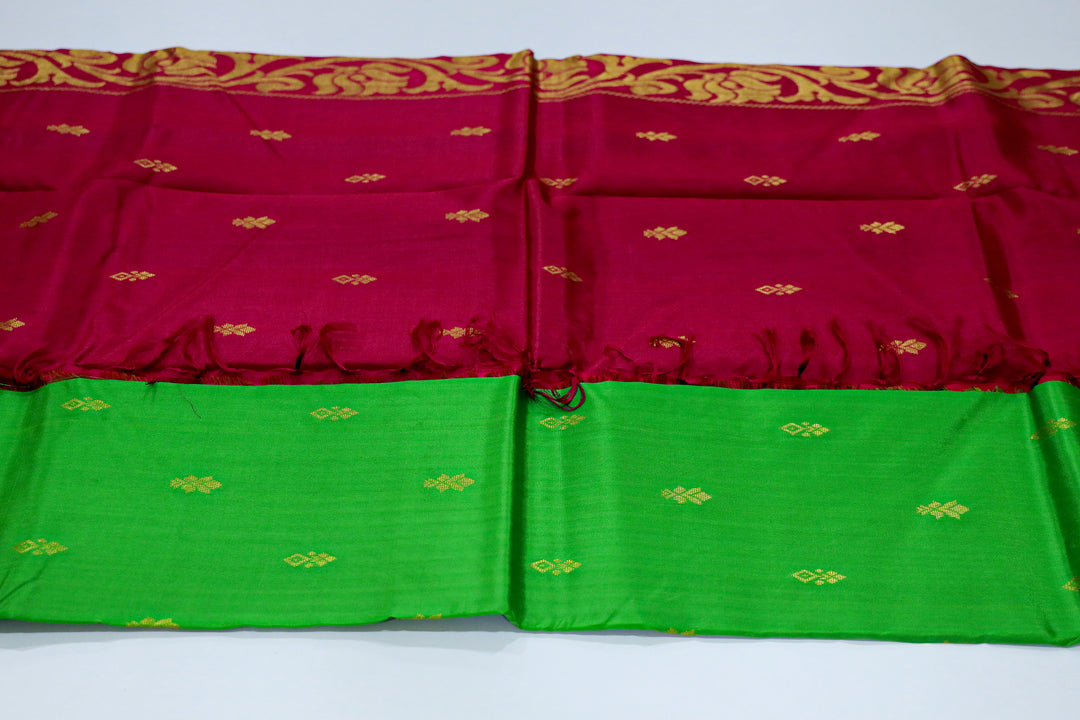 Kanchipuram Pure Silk Saree With Contrast Border, Gold Zari Accents And Tassels