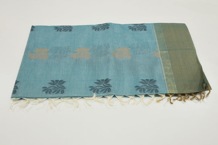 Coimbatore Cotton Saree With Contrast Border, Golden Zari Accents And Floral Butta