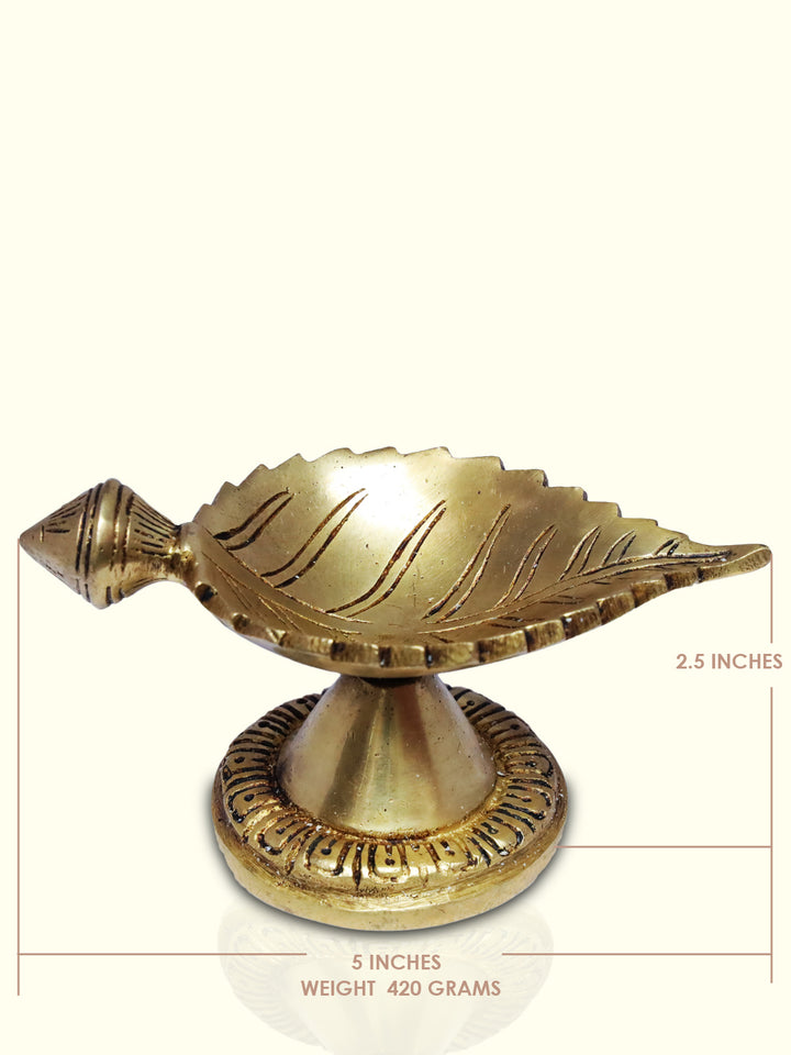 2.5" Brass Leaf Deepa - Sripuram Store